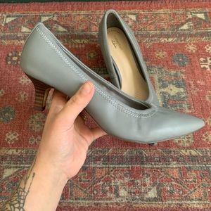 Clarks Shondra Rae Pumps Women’s Size 9